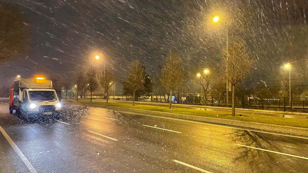 İstanbul'da kar yağışı etkisini artırdı! Şehir beyaz örtüyle kaplandı! İşte İstanbul'dan kar fotoğrafları 7