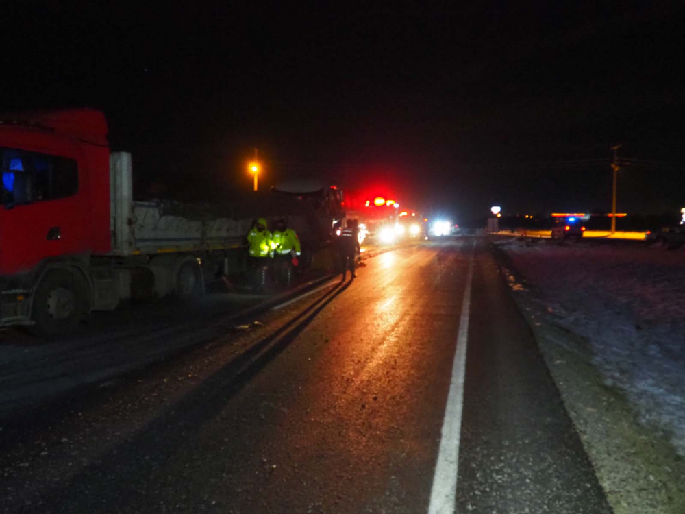 Denizli'nin Bozkurt ilçesinde can pazarı! Yolcu otobüsü TIR'a çarptı: Mukadder Balkın öldü, 21 kişi yaralandı 16