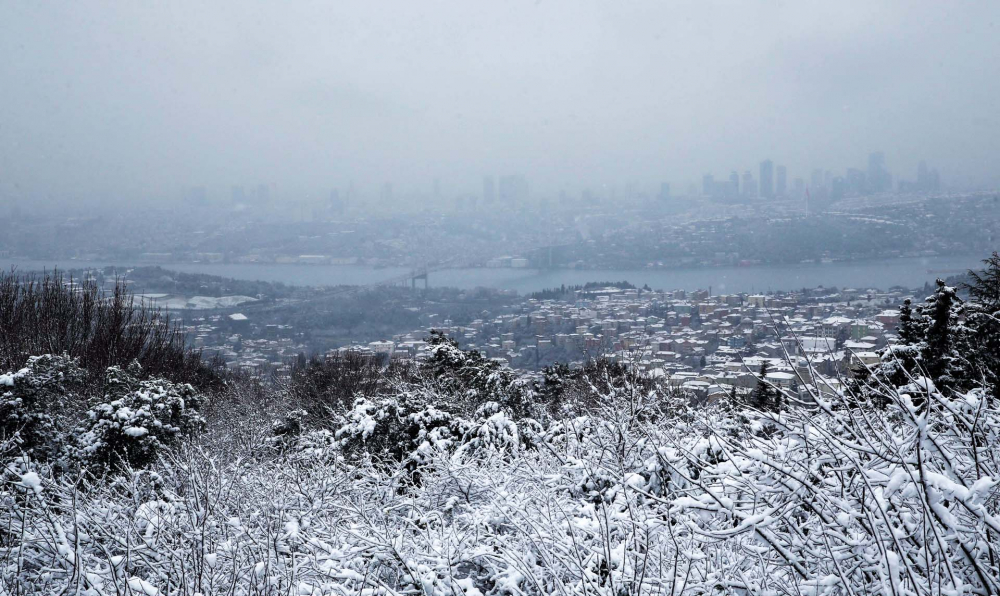 Kar yağışı İstanbul'u beyaz örtüyle kapladı! İşte İstanbul'dan en güzel kar fotoğrafları... 10