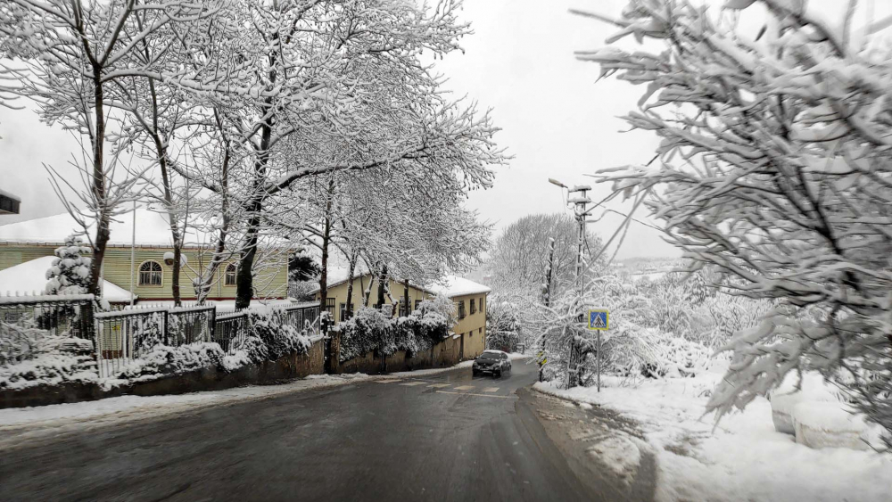 Kar yağışı İstanbul'u beyaz örtüyle kapladı! İşte İstanbul'dan en güzel kar fotoğrafları... 2