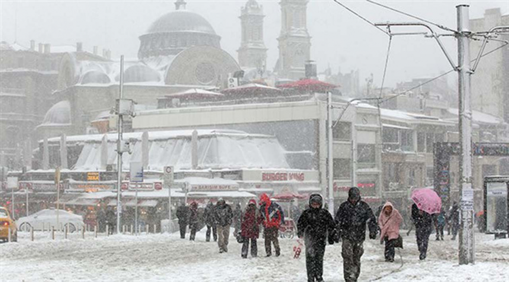 Meteoroloji İstanbul için saat vererek uyarıda bulundu! Vali Yerlikaya da duyurdu, kar yağışı şehri esir alacak! 5