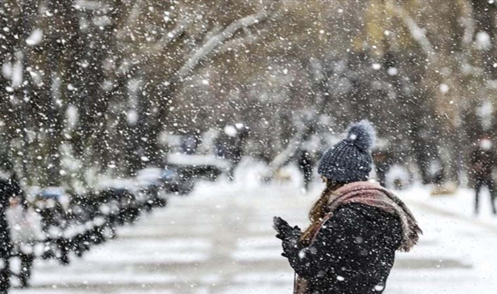 Meteoroloji İstanbul için saat vererek uyarıda bulundu! Vali Yerlikaya da duyurdu, kar yağışı şehri esir alacak! 7