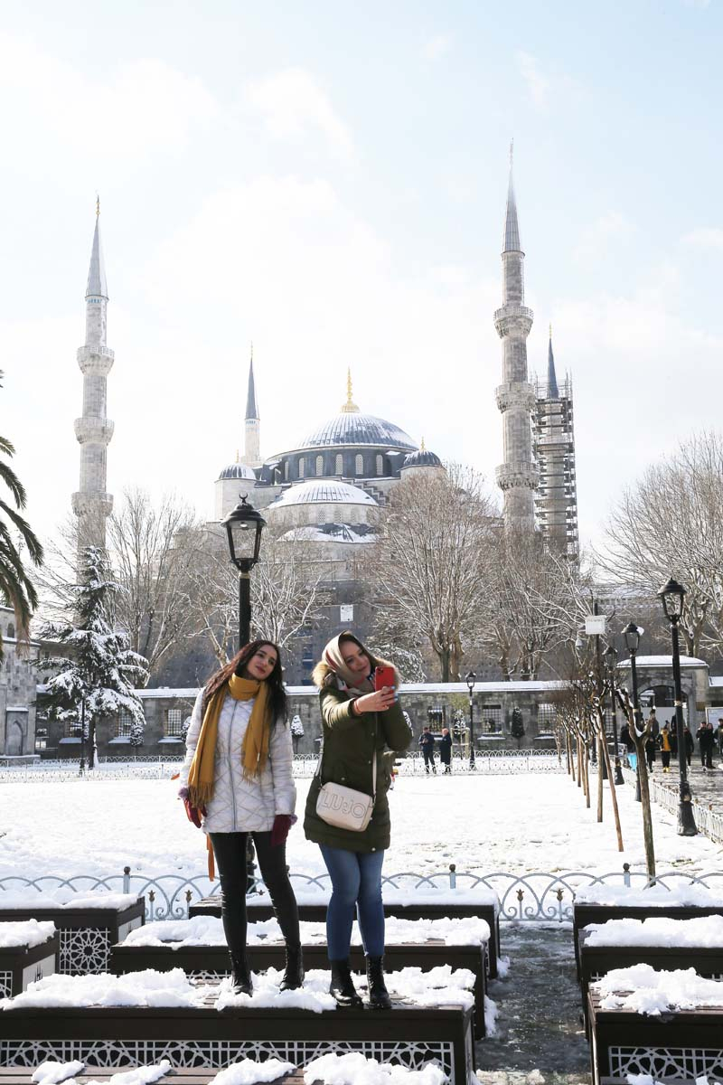 Kar yağışı etkili oldu! Mega kent İstanbul, beyaz gelinliğiyle büyüledi! Kartpostallık görüntüler mest etti 57