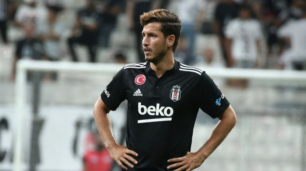 Emre Belözoğlu'ndan İlhan Palut'a transfer çalımı! Beşiktaş'ın yıldızı Başakşehirli oluyor! 3