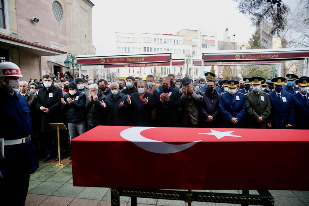 Şehit Piyade Er Tarık Tarcan ebediyete uğurlandı! Babasını sözleri yürekleri dağladı! 3