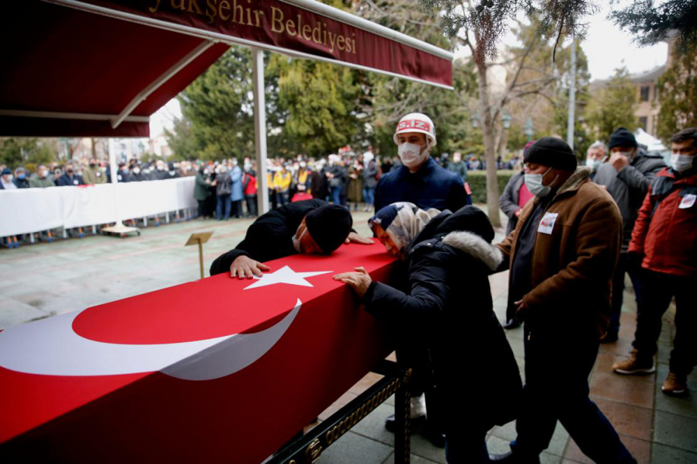 Şehit Piyade Er Tarık Tarcan ebediyete uğurlandı! Babasını sözleri yürekleri dağladı! 5