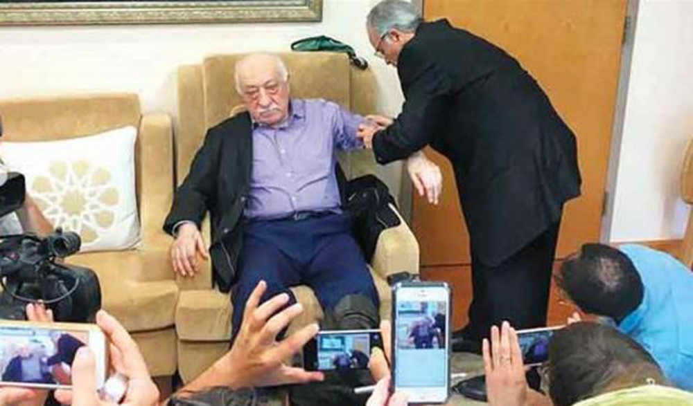 Pelsinvanya'da ölümü bekleyen Fetullah Gülen'in, hiç bilinmeyen gençlik fotoğrafı ortaya çıktı! Görüntüyü o isim, arşivinden çıkardı! 2