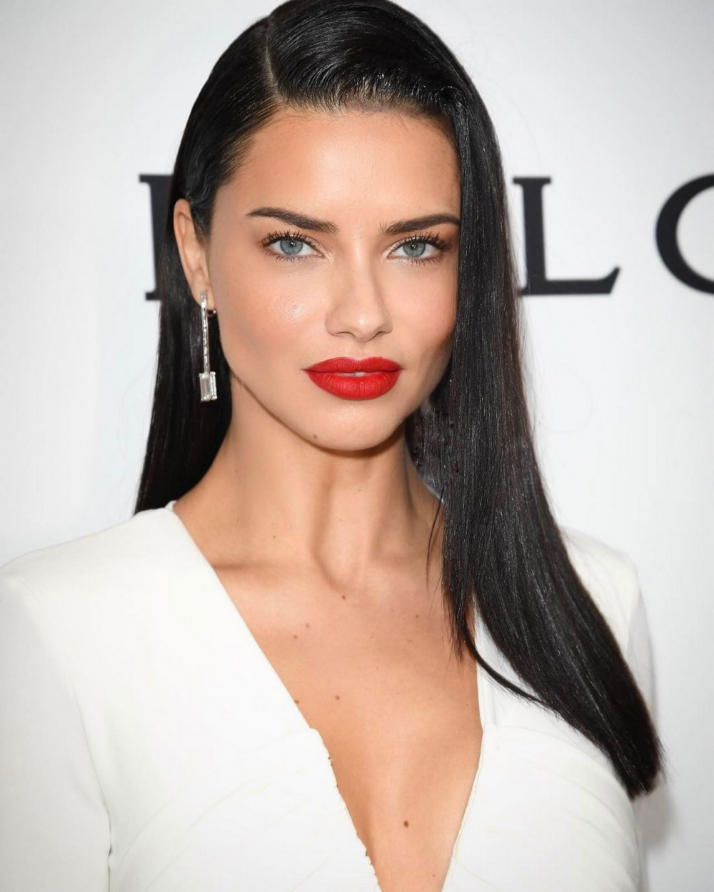 Adriana Lima hamile olduğunu duyurdu! Sevgilisine güzel haberi yatakta verdi! 7