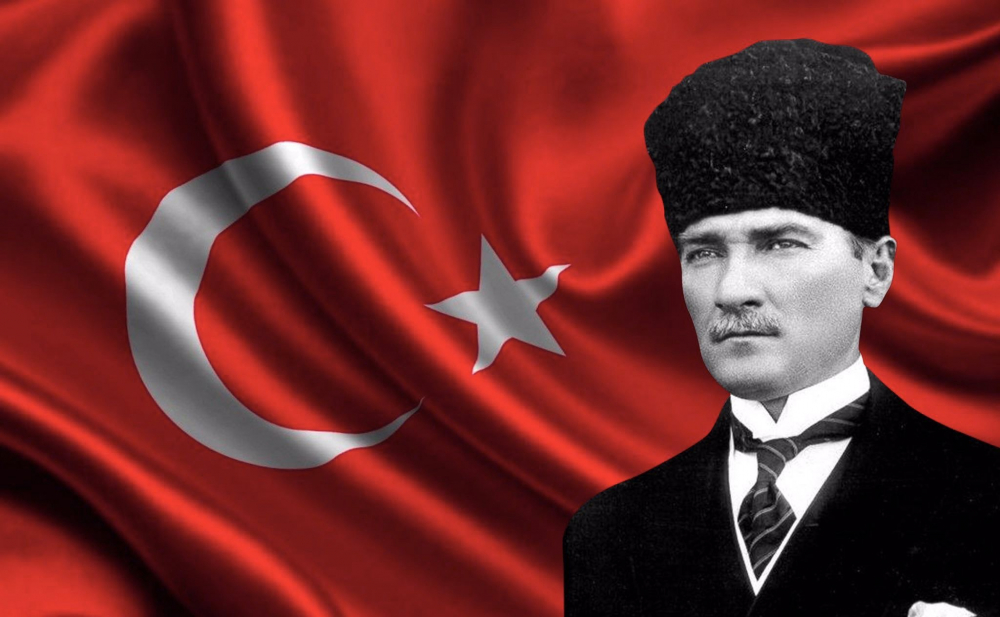 30 Ağustos Zafer Bayramı İçin Bayrak Ve Atatürk Fotoğrafları 1