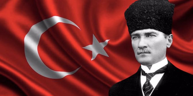 30 Ağustos Zafer Bayramı İçin Bayrak Ve Atatürk Fotoğrafları