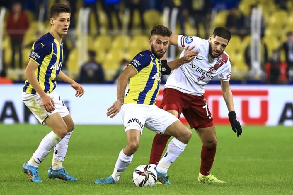 Fenerbahçe'nin yeni gözdesi Arda Güler futboluyla mest etti! Maaşı alıp yatan veteranlara ders verdi 5