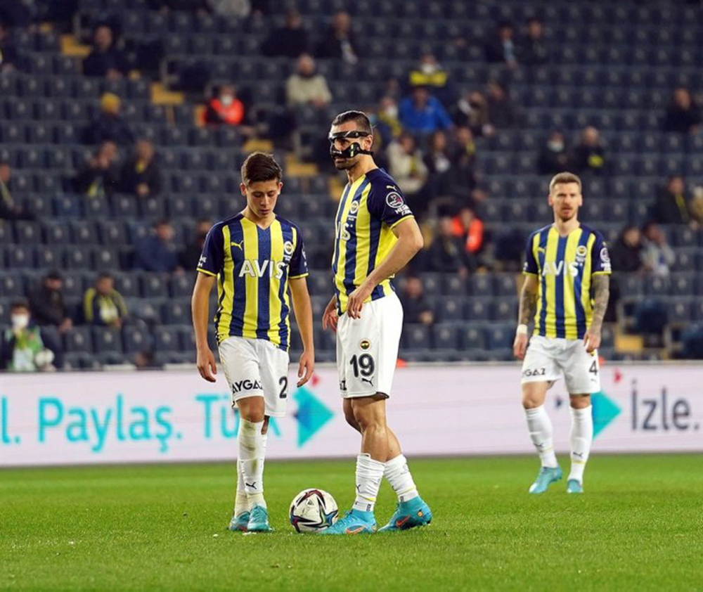 Fenerbahçe'nin yeni gözdesi Arda Güler futboluyla mest etti! Maaşı alıp yatan veteranlara ders verdi 7