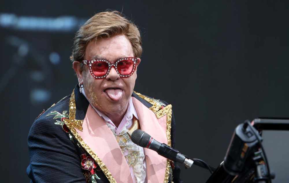 Az daha ölüyordu! Ünlü şarkıcı Elton John'un özel jeti üçüncü denemede yere inebildi! 6