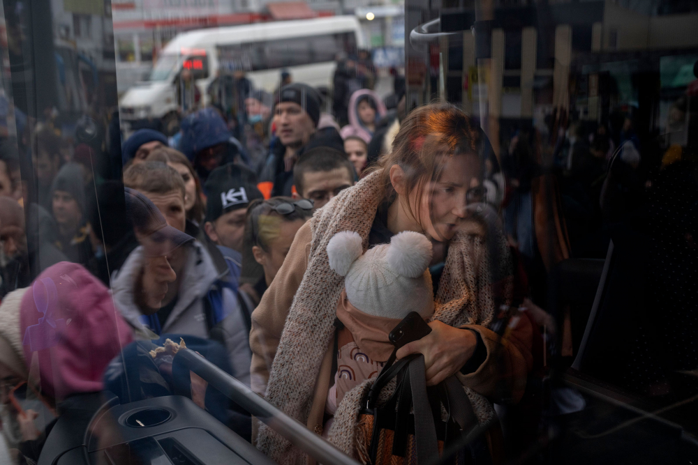 Bulgaristan Başbakanı'ndan iğrenç ifadeler! Ukraynalı ve Suriye'li mültecileri kıyasladı! 3