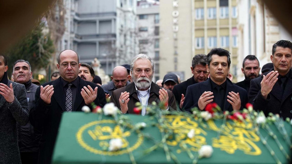 Baba dizisi, baba rekor kırdı! Reytingler alt üst olurken, Büşra ve İlhan yakıştırması seyircinin gönlünü fethetti! 9