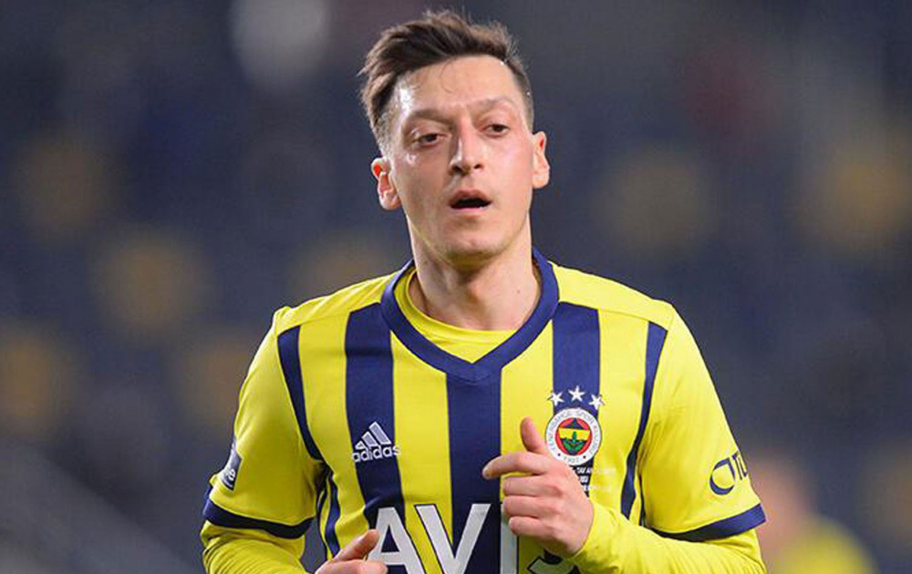 Mesut Özil'in neden oynamadığı belli oldu! Bu iddia Fenerbahçe camiasını karıştıracak! 4