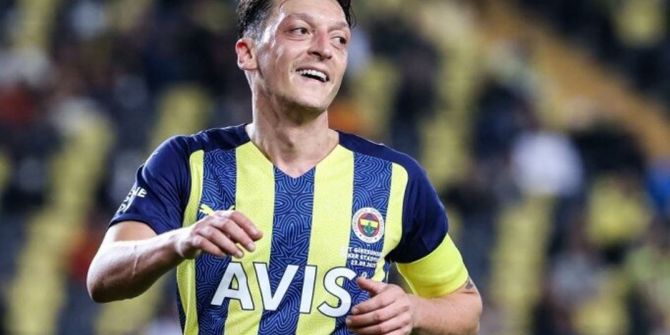 Mesut Özil'in neden oynamadığı belli oldu! Bu iddia Fenerbahçe camiasını karıştıracak!