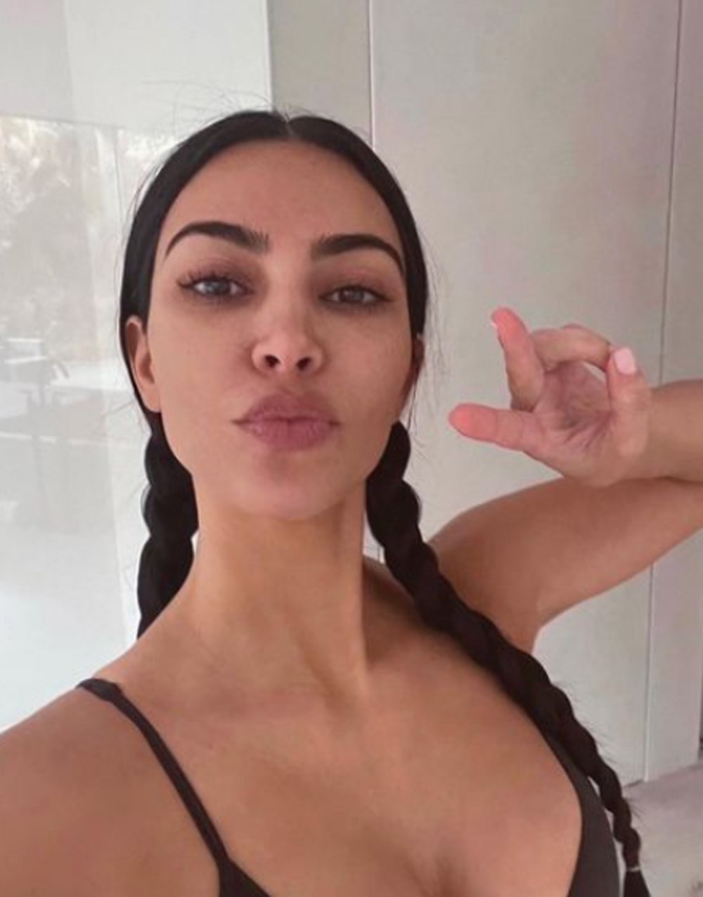 Kim Kardashian'ın sevgilisi Pete Davidson'dan eski eşi Kanye West'e iğrenç mesaj! "Karınla yataktayım" 7