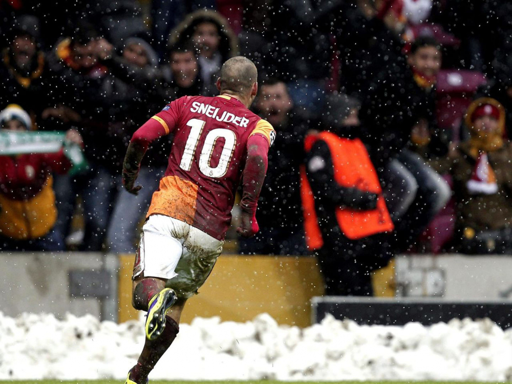 Wesley Sneijder'den flaş karar! Yıllar sonra yeniden futbola dönüyor! Cimbom'un teklifi... 2