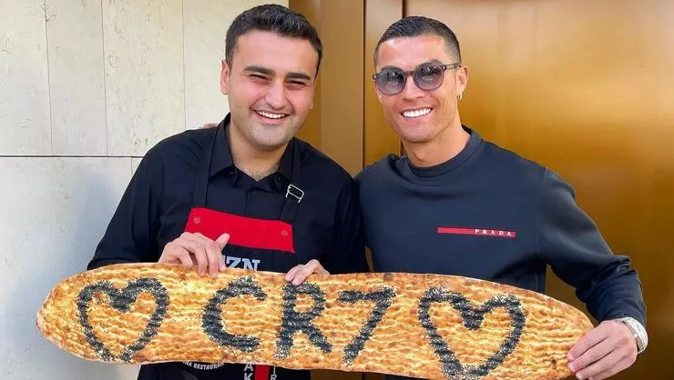 Bu ikiliyi asla yan yana hayal edemezdiniz! CZN Burak şimdi Ronaldo ile ortak oluyor! "Kimler kimlerle beraber" 1