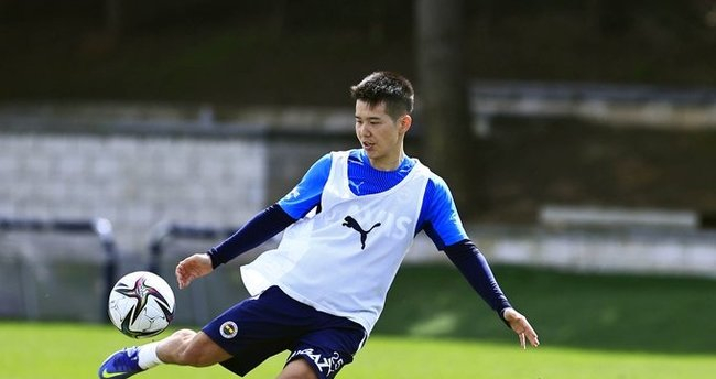 Fenerbahçe'de yeni transfer Jin-ho Jo takımlar çalışmalara başladı! 1