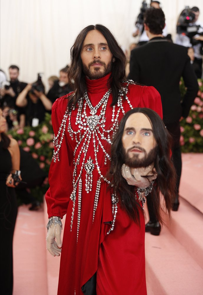 MET Gala 2019'un en çok konuşulan kostümleri 10