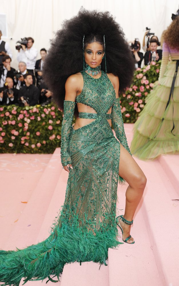 MET Gala 2019'un en çok konuşulan kostümleri 6