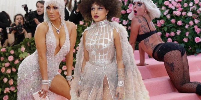 MET Gala 2019'un en çok konuşulan kostümleri