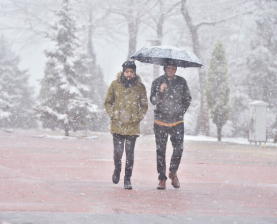 Kışlıkları geri çıkarın! Meteoroloji son dakikayı sarı uyarıyla duyurdu; Sakarya, Bolu ve Bartın'da şiddetli kar yağışı geliyor! 9