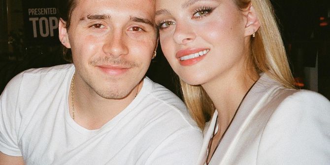 Gözlerini ve aşk mektubunu ensesine dövme yaptırmıştı! Brooklyn Beckham evlenir evlenmez Nicola Anne Peltz'in soyadını aldı! Anne Victoria Beckham çıldırdı!