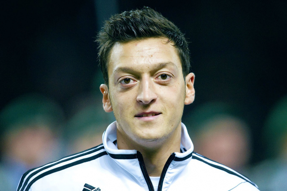 Mesut Özil ve Amine Gülşe’den müjdeli haber! İkinci çocuk geliyor 3