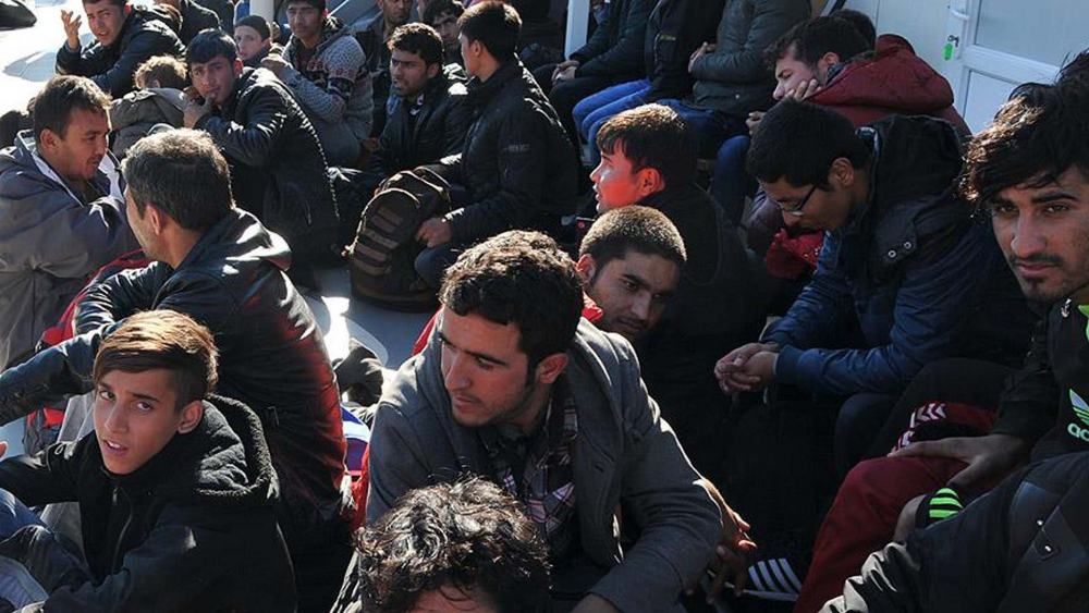 Suriyelilerin geri dönüşü için çalışmalar başladı! Geri dönmek isteyenler nakliye, barınma ve insani yardım desteği verilecek 1