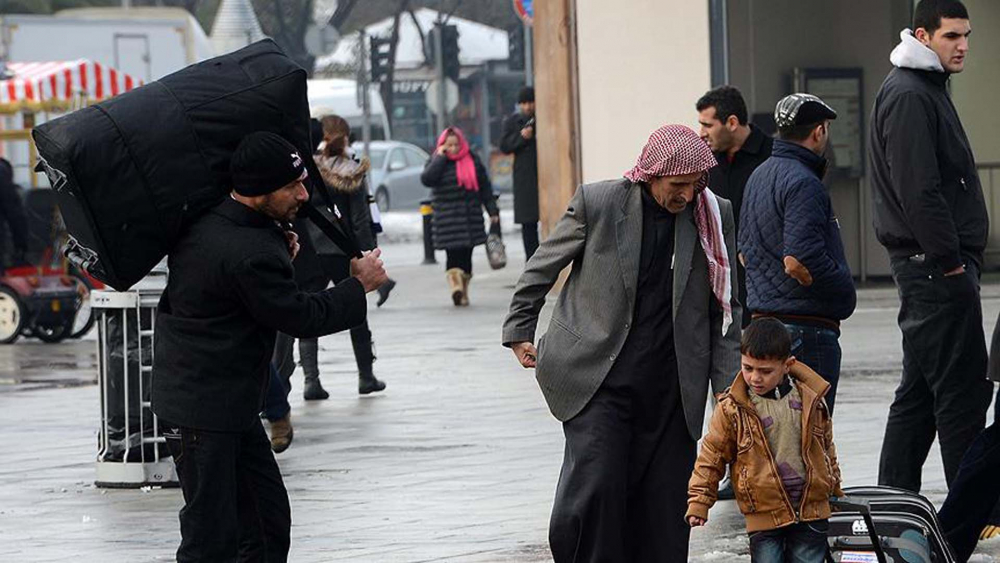 Suriyelilerin geri dönüşü için çalışmalar başladı! Geri dönmek isteyenler nakliye, barınma ve insani yardım desteği verilecek 5