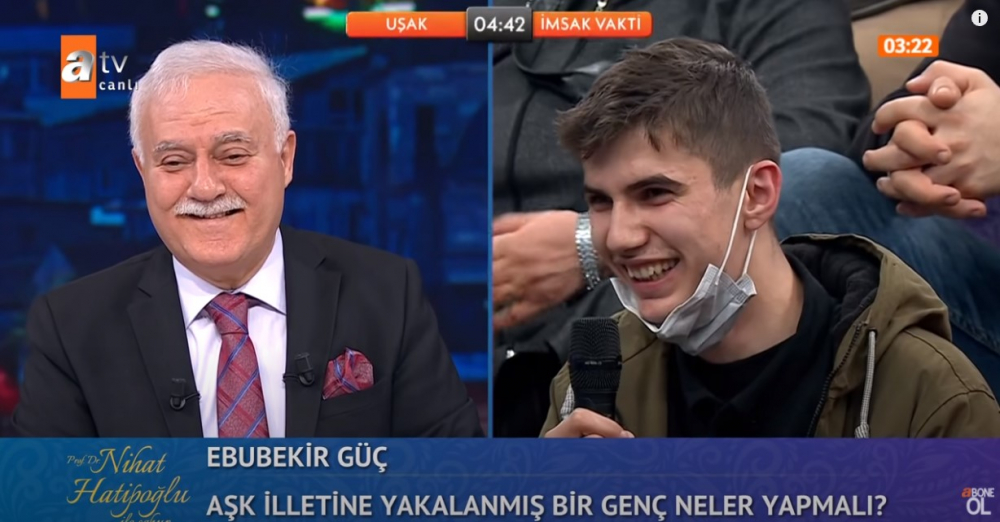 Nihat Hatipoğlu'nun, canlı yayında "Aşk illetine yakalanmış genç ne yapmalı?" sorusuna verdiği teselli gündem oldu! 1