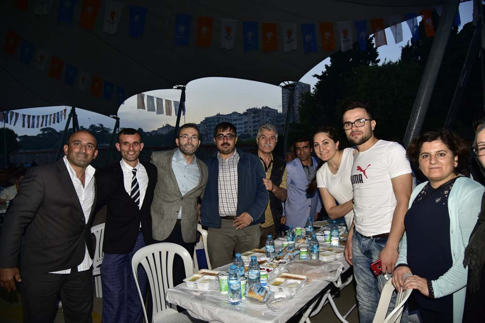 AK Parti Pendik Teşkilatın büyük iftar! 17 bin kişi katıldı! 10