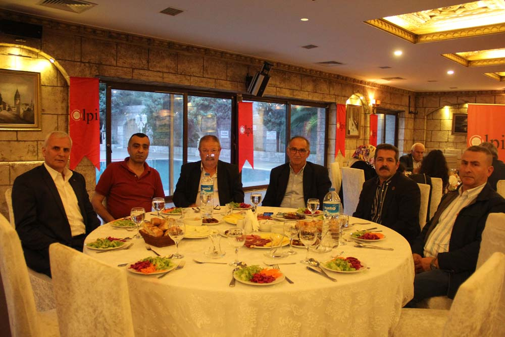 ALPİ Diş’ten geleneksel iftar yemeği 1