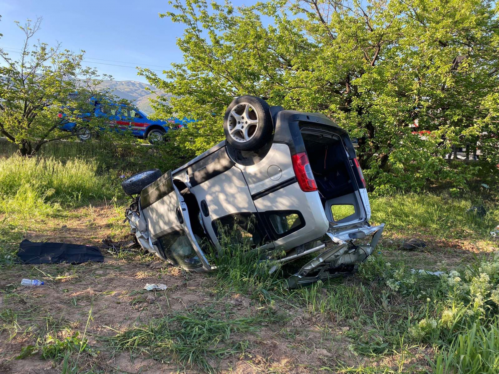 Malatya'da yürekleri acıtan kaza! 1 yaşındaki 2'si bebek 3 kişi öldü, 3 kişi yaralandı 1