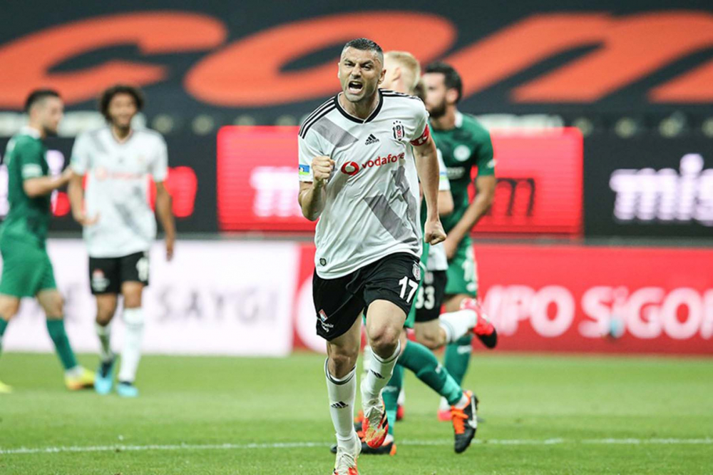 Beşiktaş'ın yeni golcüsü belli oldu! Batshuayi gidiyor, kral Burak Yılmaz geliyor 8