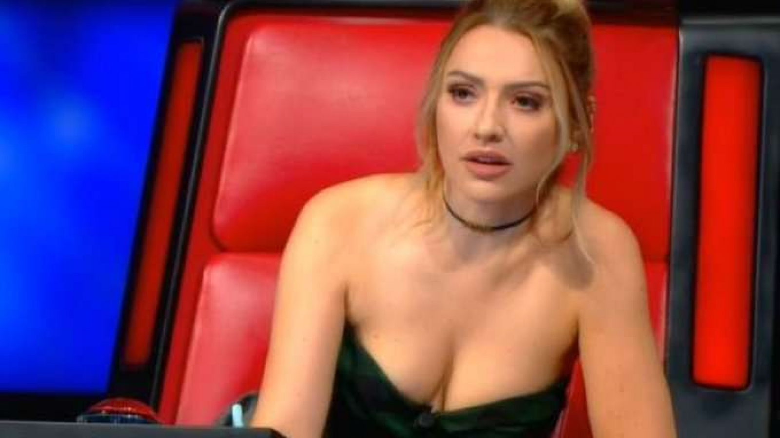 Hadise yeni yıl için servet harcadı! İşte Hadise'nin kostümünün fiyatı!