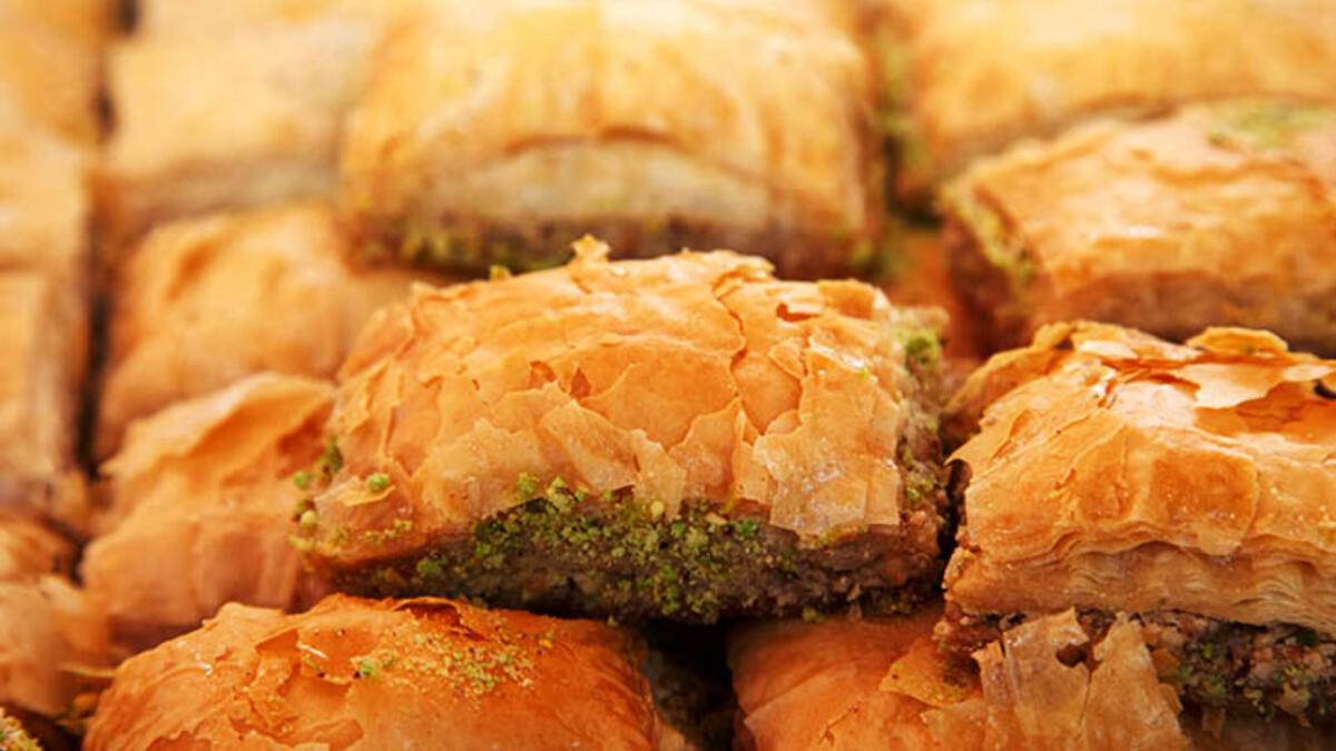 Rüyada Baklava Görmek / Baklava Kutusu Görmek Tabiri