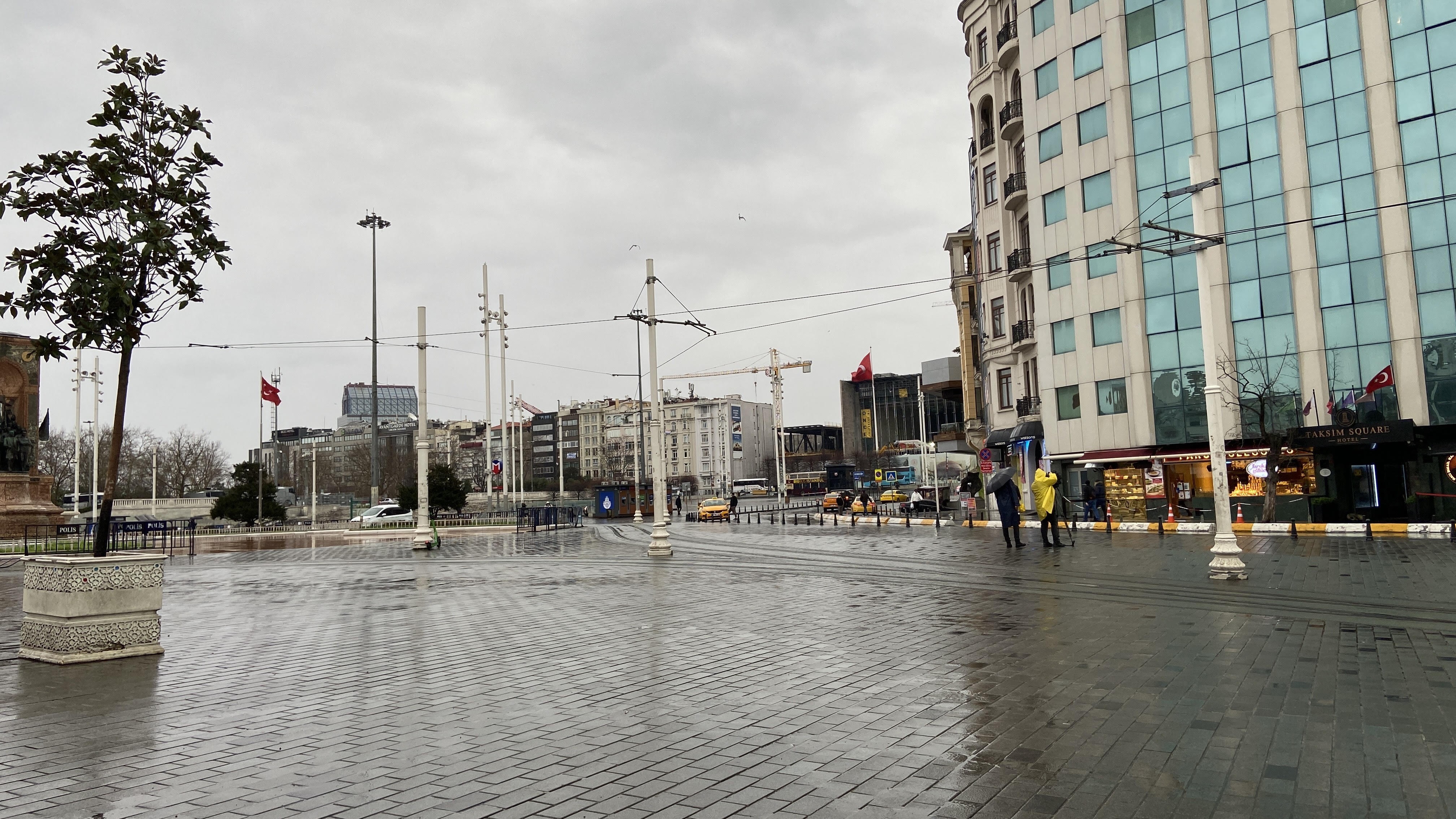 İstanbul'da beklenen yağışlar geri geldi!