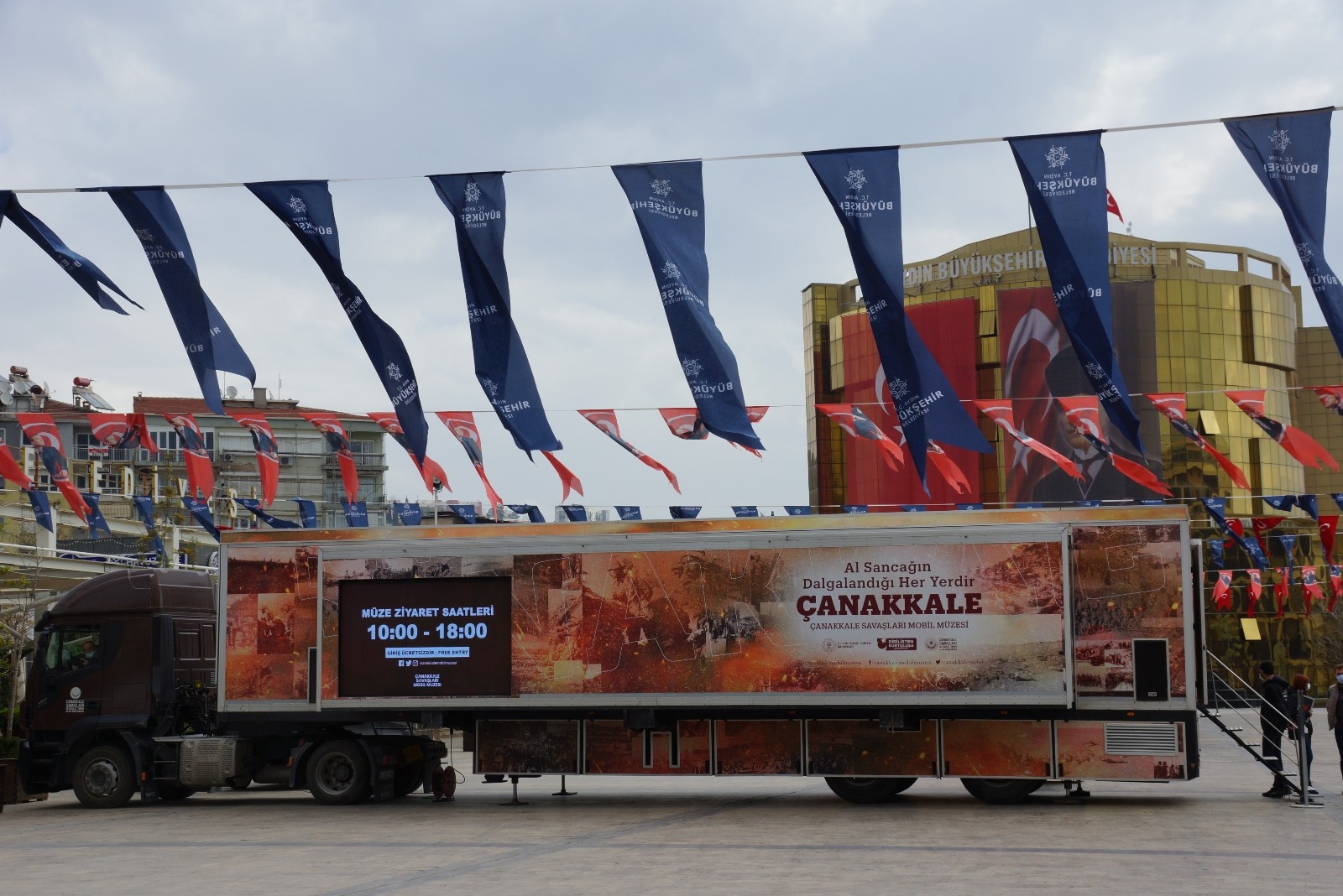 İlleri dolaşan Çanakkale Savaşları Mobil Müzesi bu kez Aydın'da