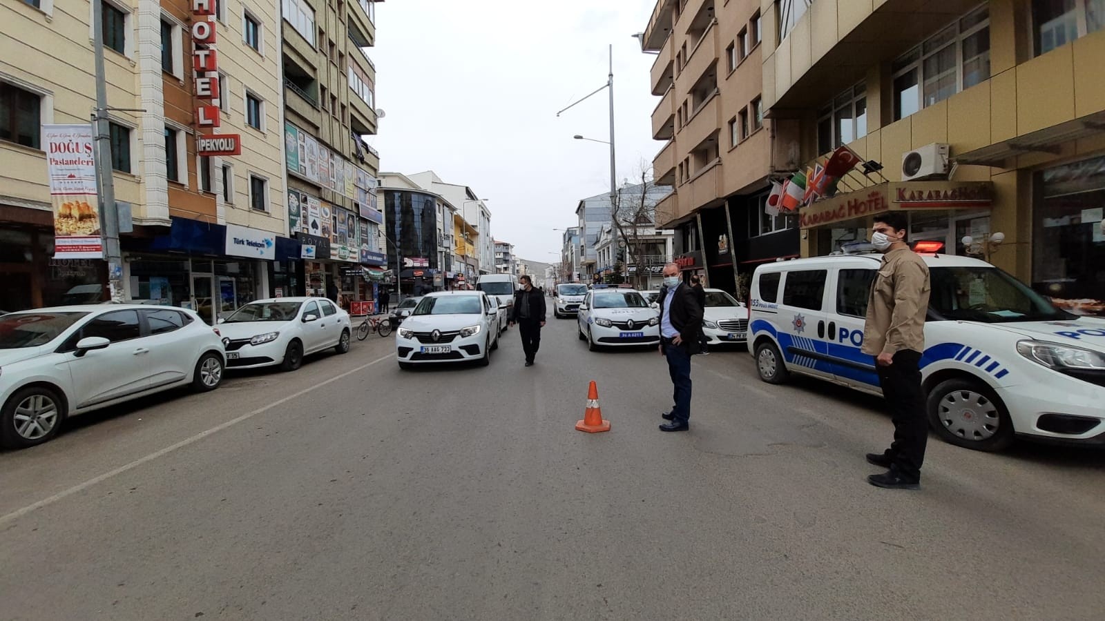 Kars'ta pandemi denetimlerine Emniyet Müdürü de katıldı