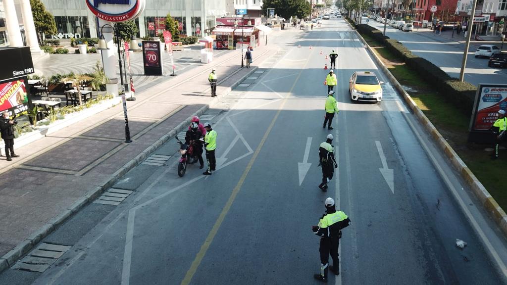 Mersin'de hız denetimi gerçekleşti, 195 sürücüye para cezası kesildi