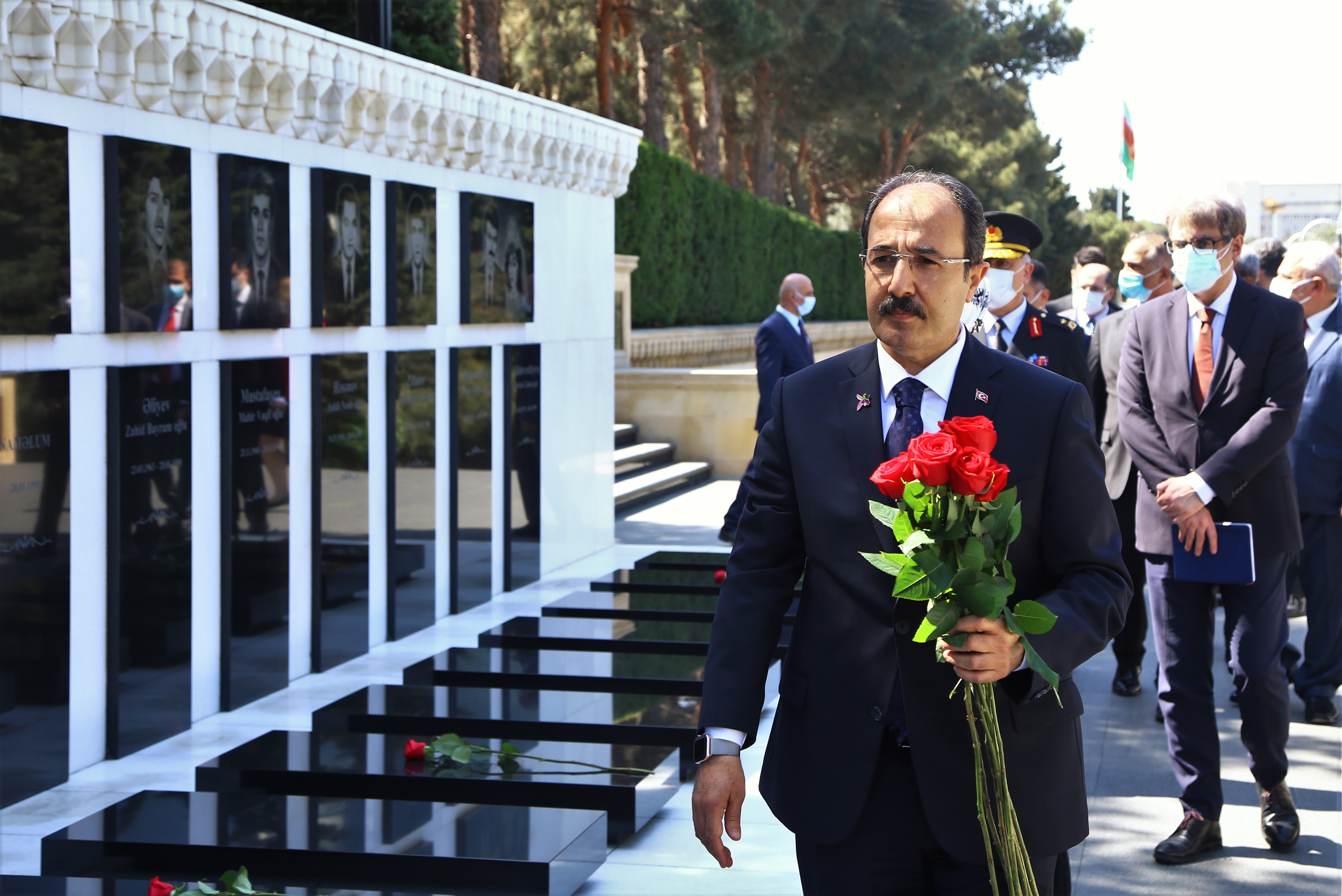 Türkiye'nin Bakü Büyükelçisinden Azerbaycan Cumhurbaşkanı Aliyev'e güven mektubu