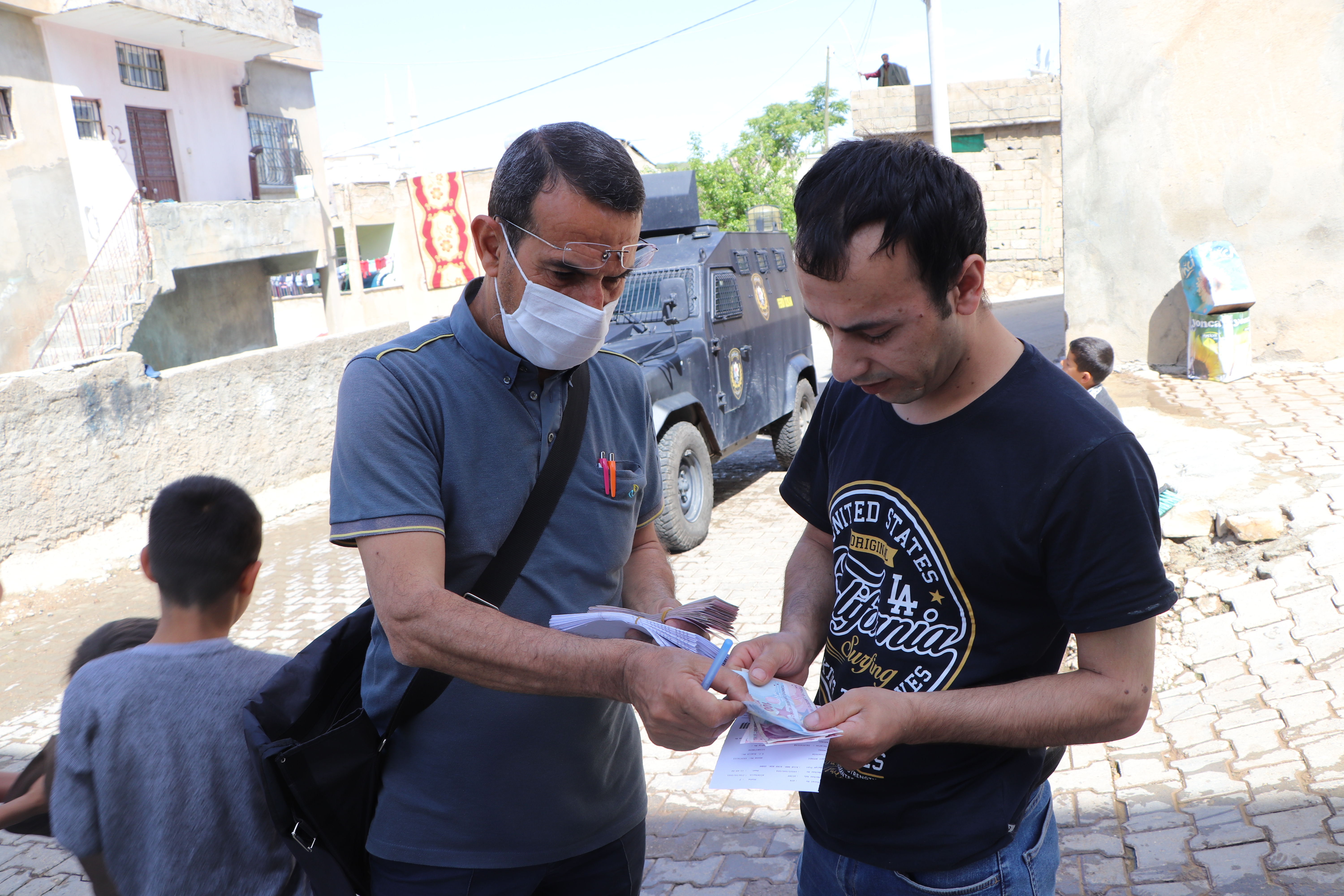 Siirt'te "tam kapanma" döneminde ödemeler ihtiyaç sahiplerine ulaştırıldı