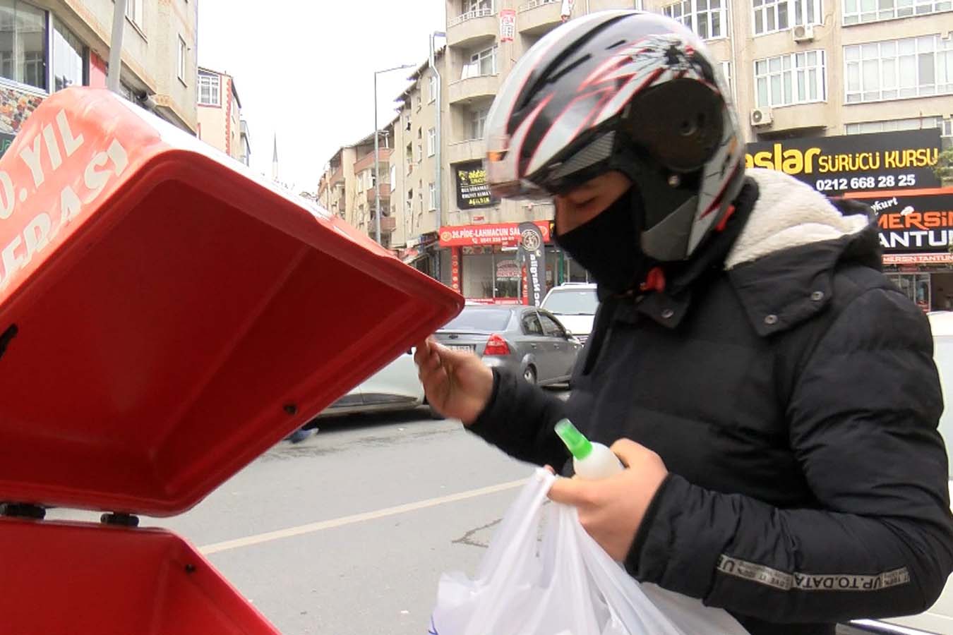 Motosikletli kuryeler büyük sitelerden şikayetçi!