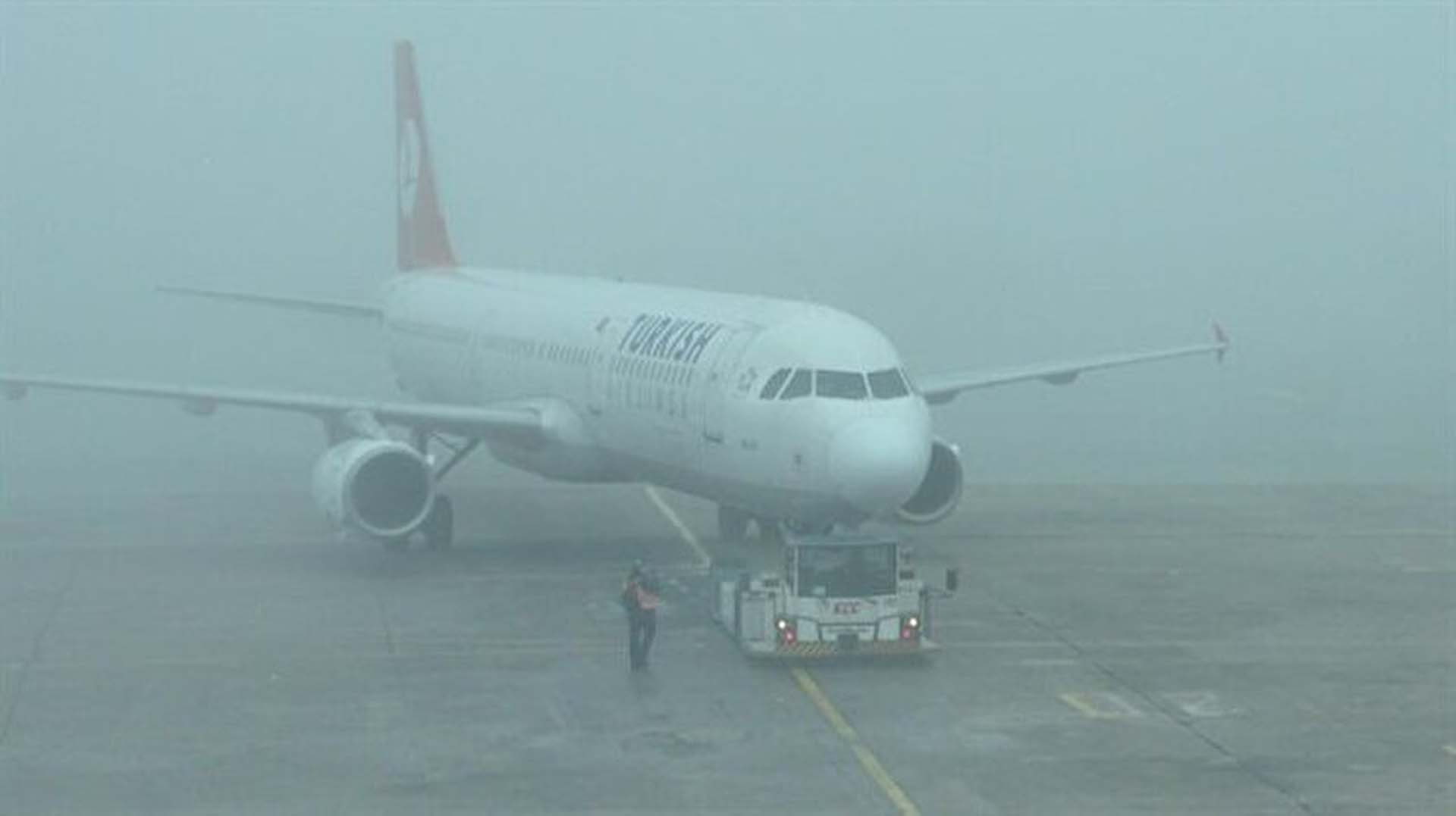 Son dakika | İstanbul'da etkili olan sis uçak seferlerini vurdu! Sabiha Gökçen Havalimanı'nda uçuşlar durduruldu