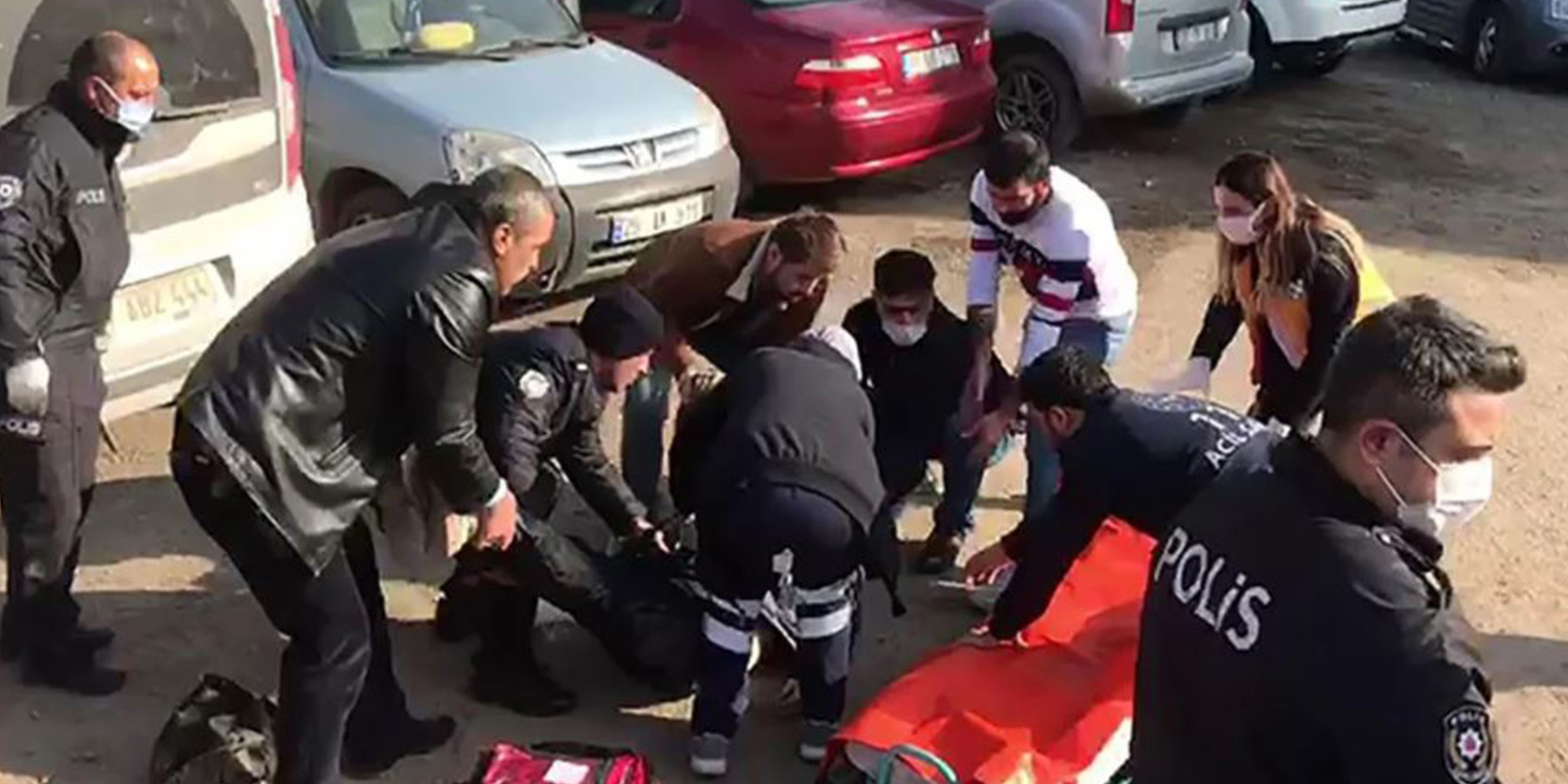 Bıçaklı saldırgan dehşet saçtı: Otoparkta yürüyen kadını öldürdü sonrasında da...