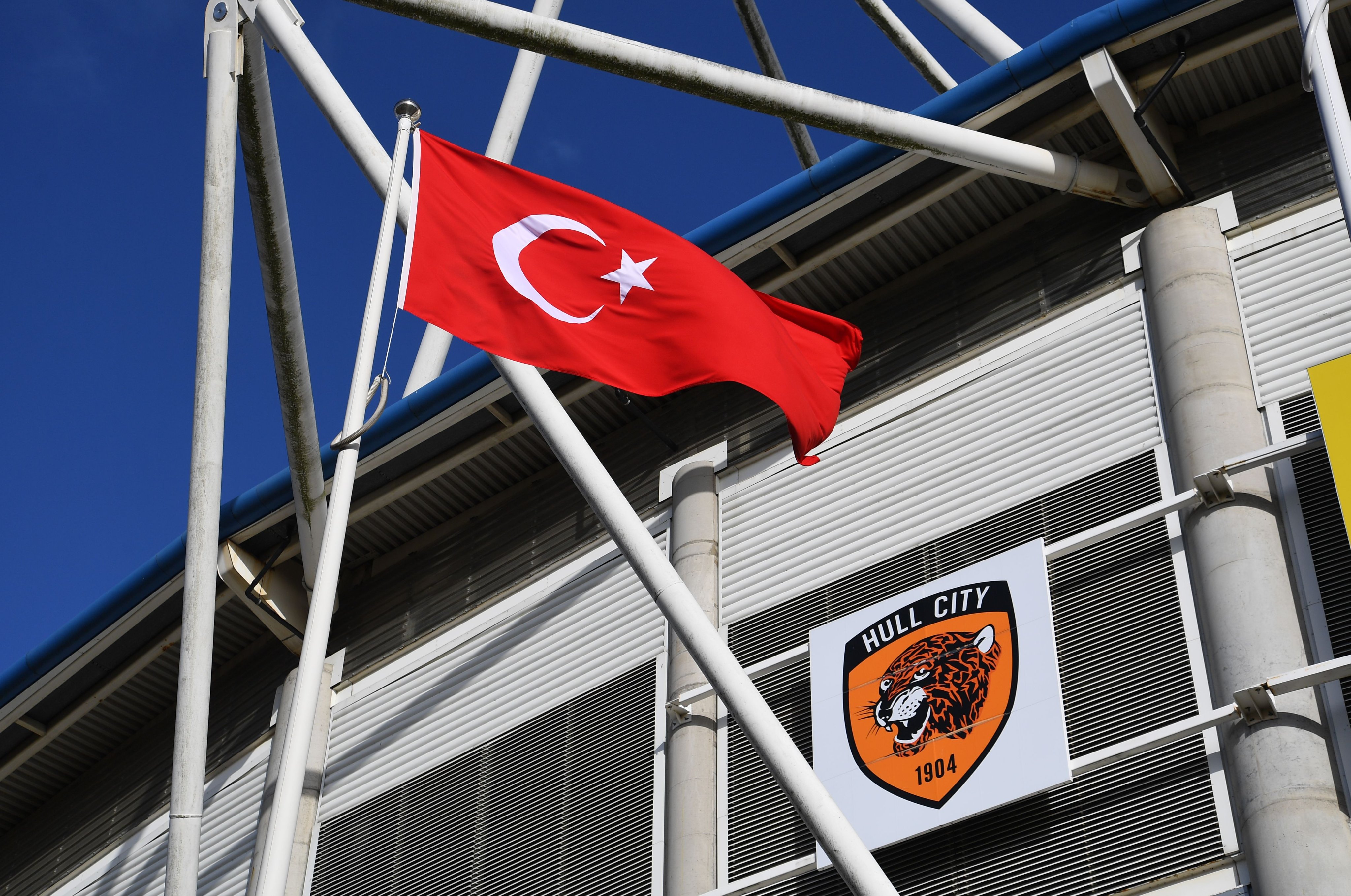 Hull City stadında Türk bayrağı sallanıyor! Acun Ilıcalı'nın yeni kulübünden büyük jest